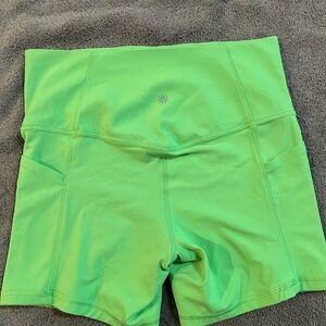 Athleta Salutation Stash Pocket II 5” Short